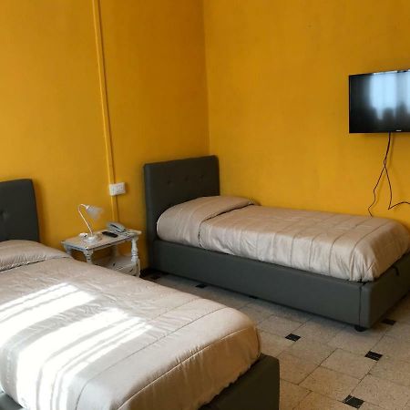 Albergo Antica Lanterna Castelnuovo di Garfagnana Exterior foto